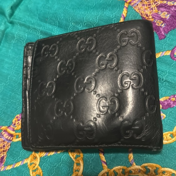 GUCCI leather bifold wallet with coin pouch - Picture 2 of 8